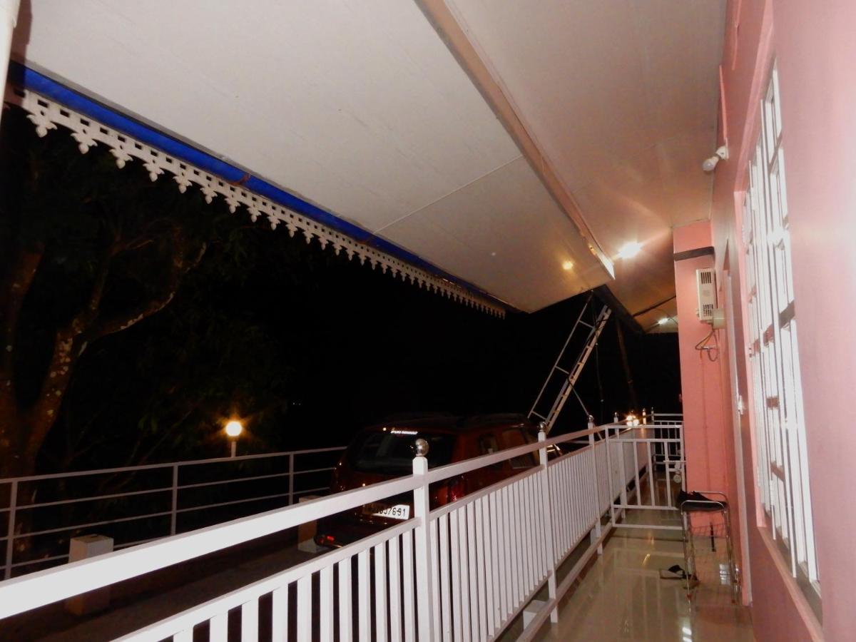 Drizzle Valley Cottage Munnar Exterior foto